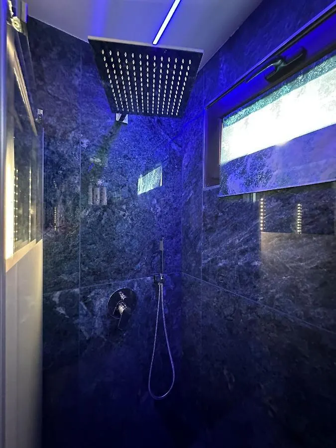 White Marble Loft Lejlighed Milano 0*,